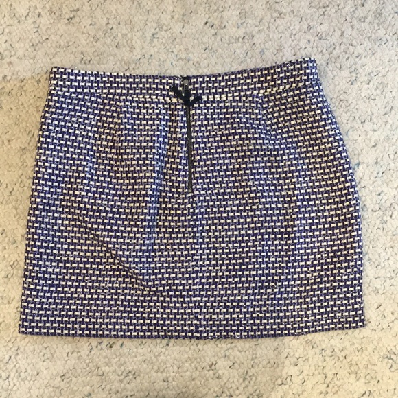 Blue and white weave sparkle mini skirt - Picture 3 of 4